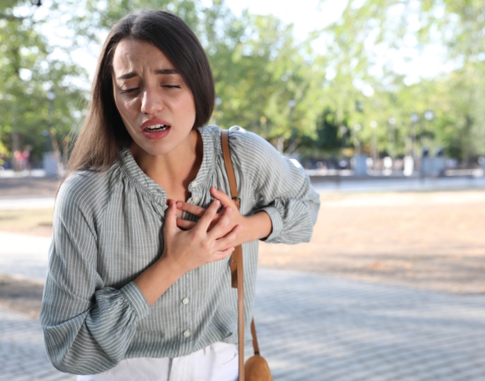 symptoms of myocardial infarction in females