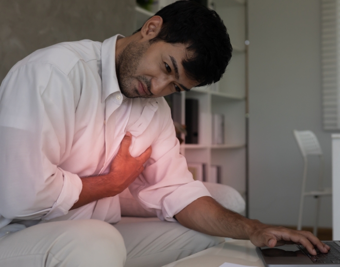8 Heart Failure Warning Signs, Early Symptoms to Watch Closely